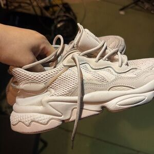 adidas Women's Cream Sneakers